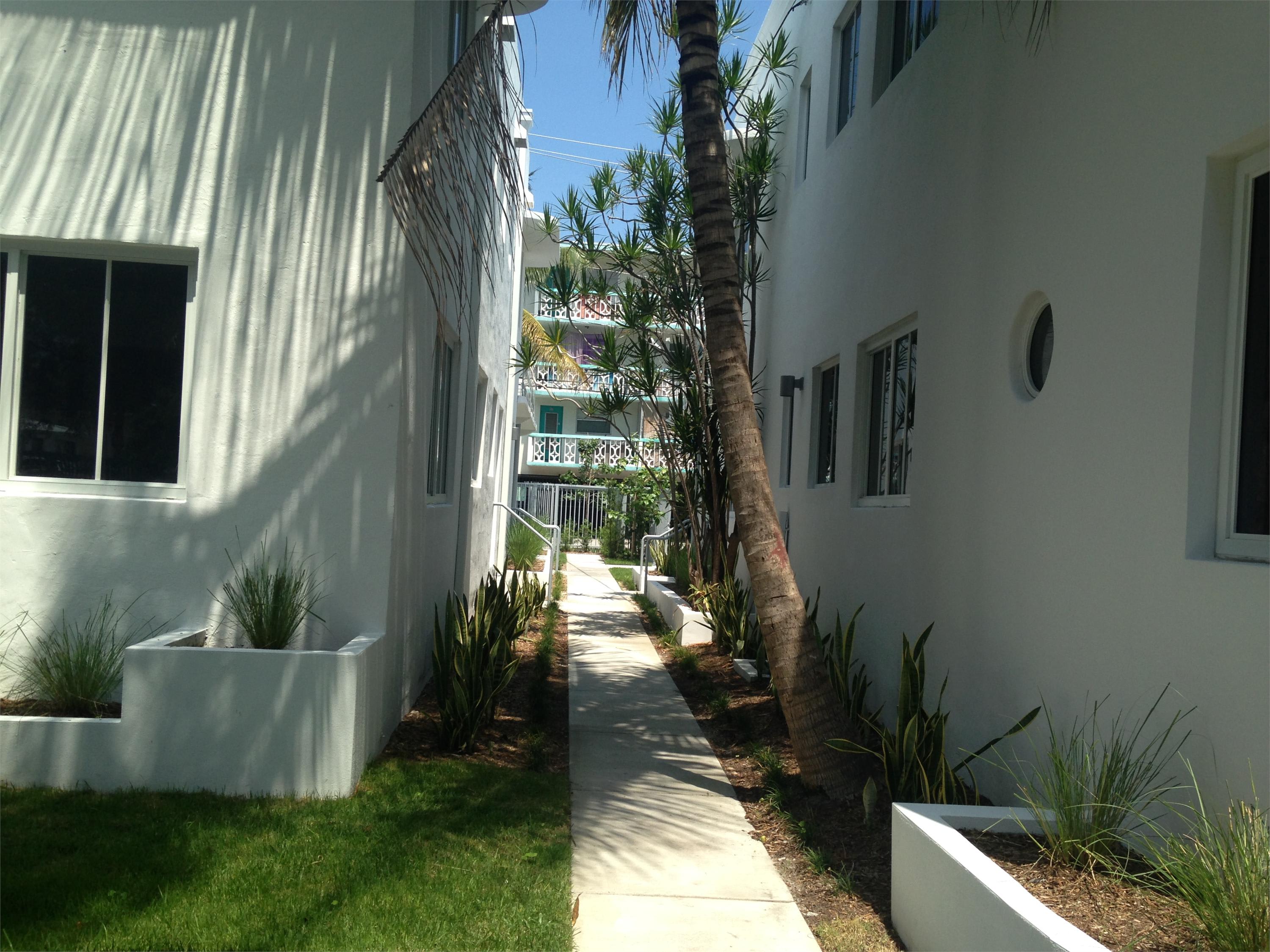 551 Michigan Ave 122 – photo 5