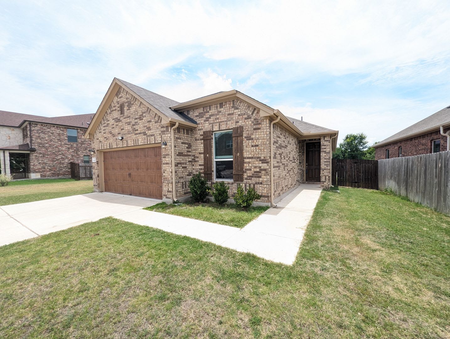 Great Round Rock Location in Sunrise Villas! – photo 2