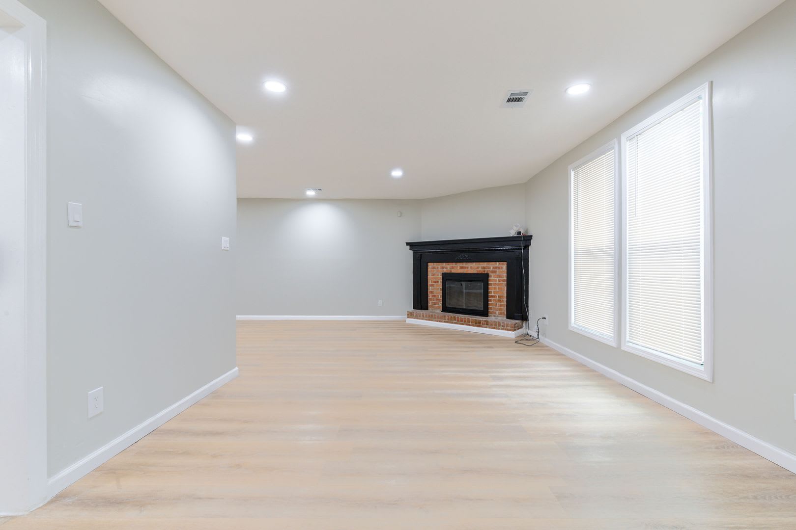 Stone Mountain 3 Bed 2Ba Gem – photo 3