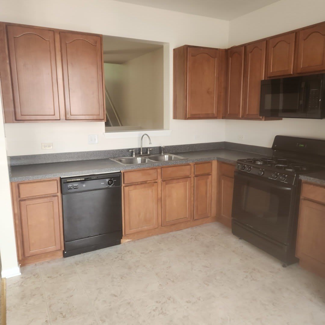 830 Summit Creek Drive – photo 4