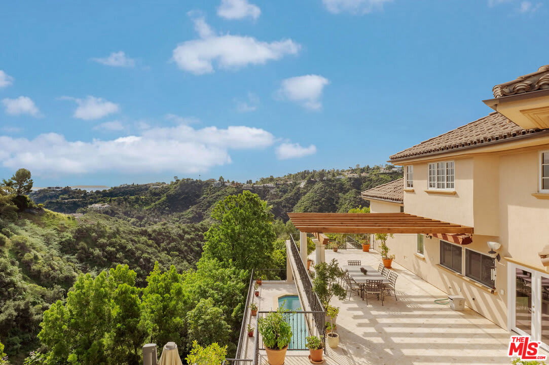 1922 Bel Air Road – photo 1