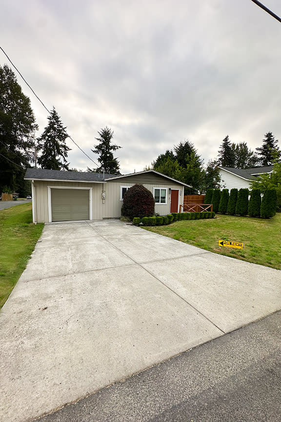 1642 N 2nd Ave – photo 2