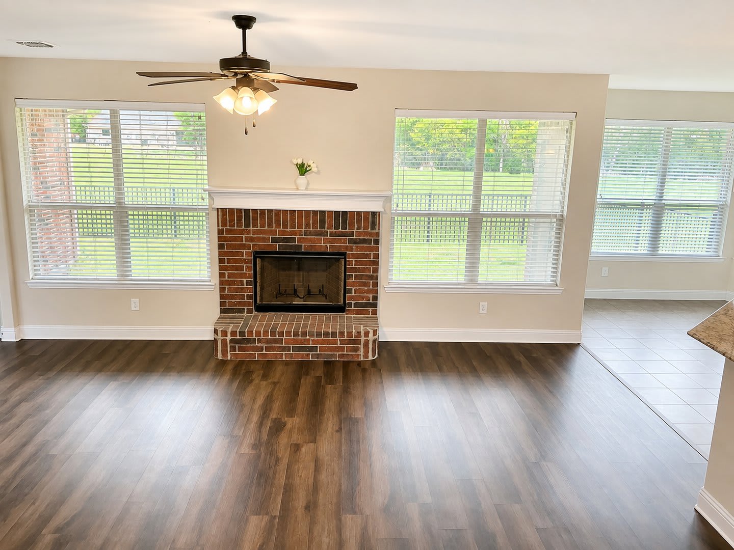 5/4/3 Home with Game room in WALKING DISTANCE TO THE MARINA – photo 5