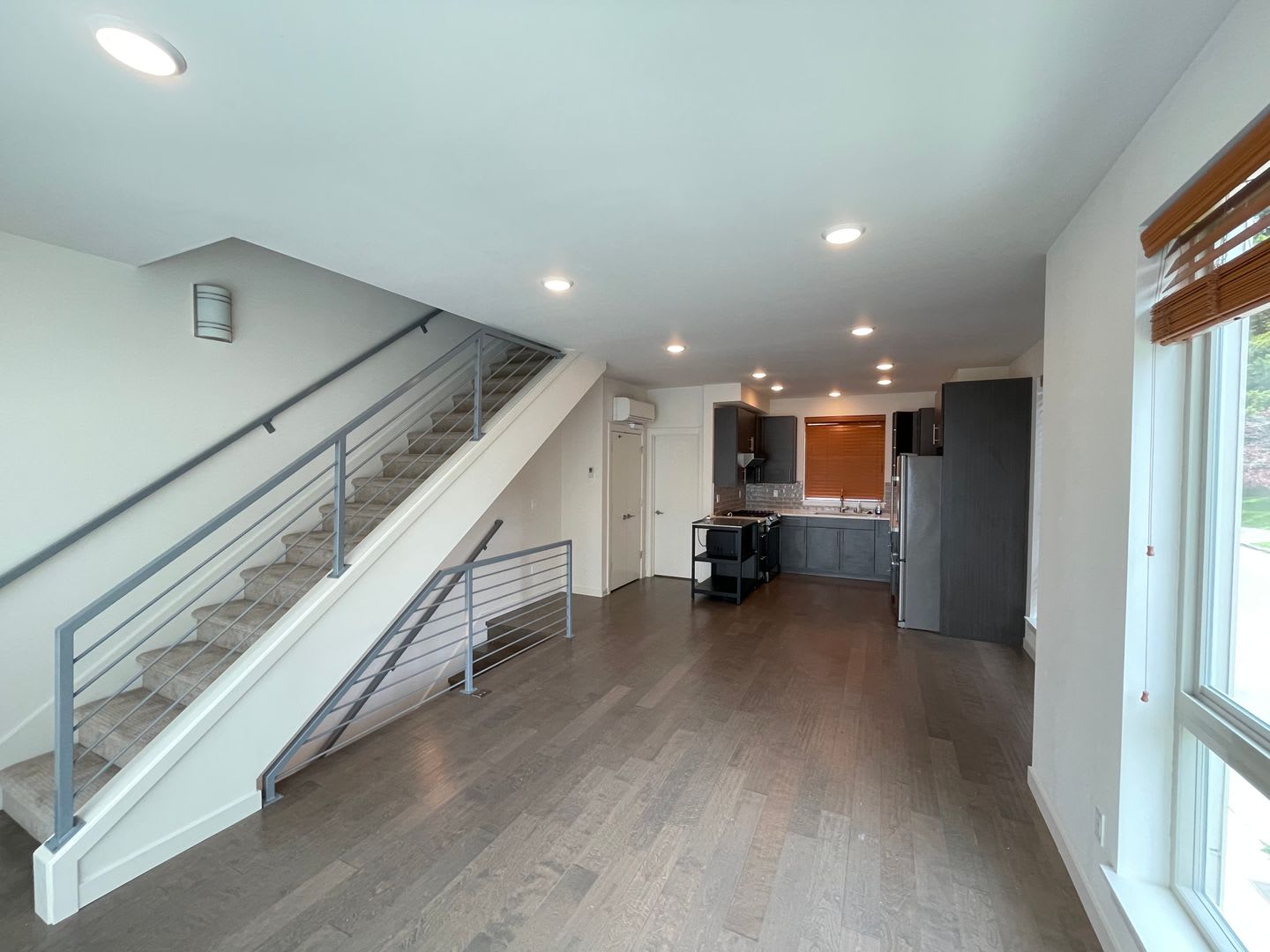 Great Townhome For Rent – photo 3