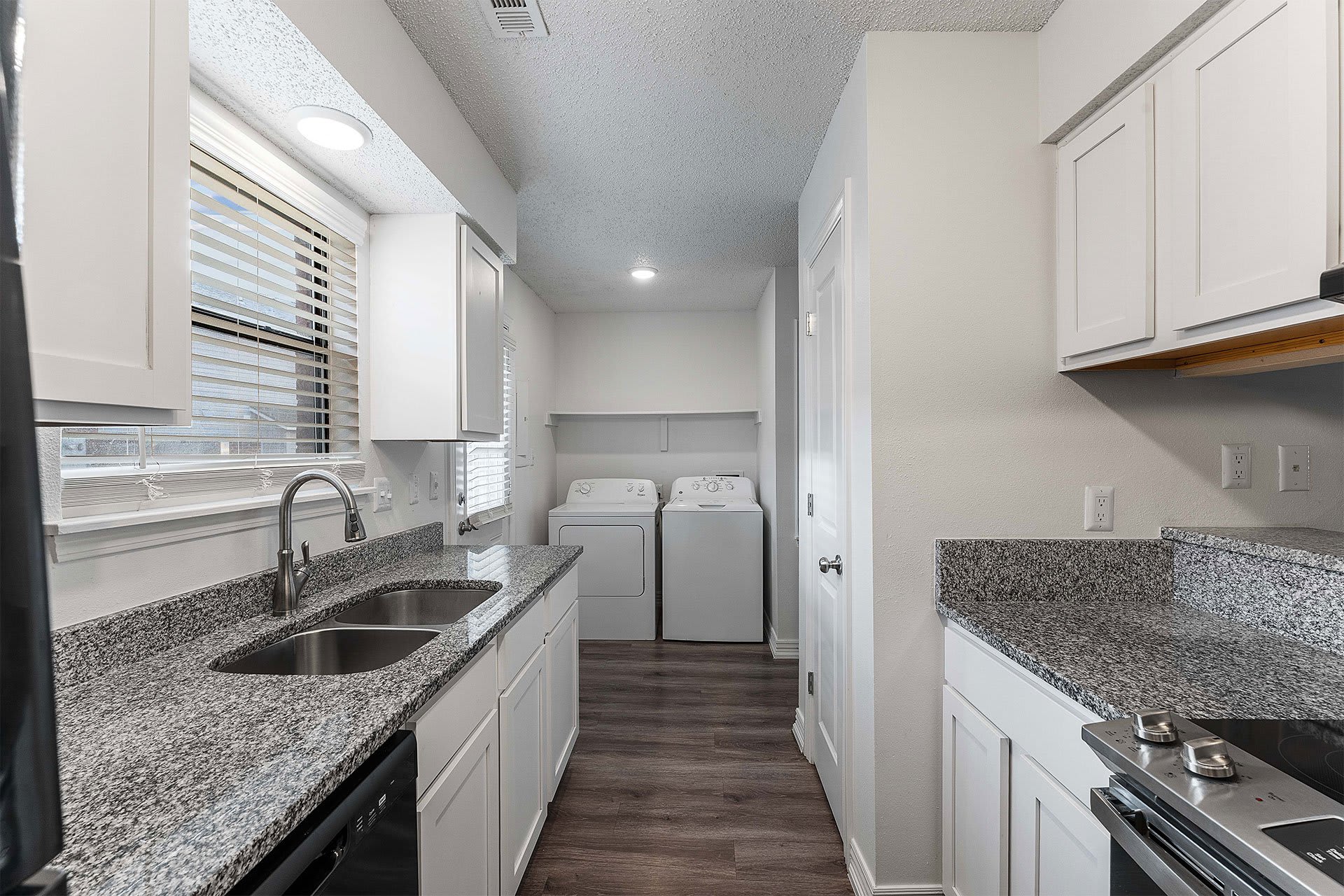 Reserve On Central Townhomes – photo 4