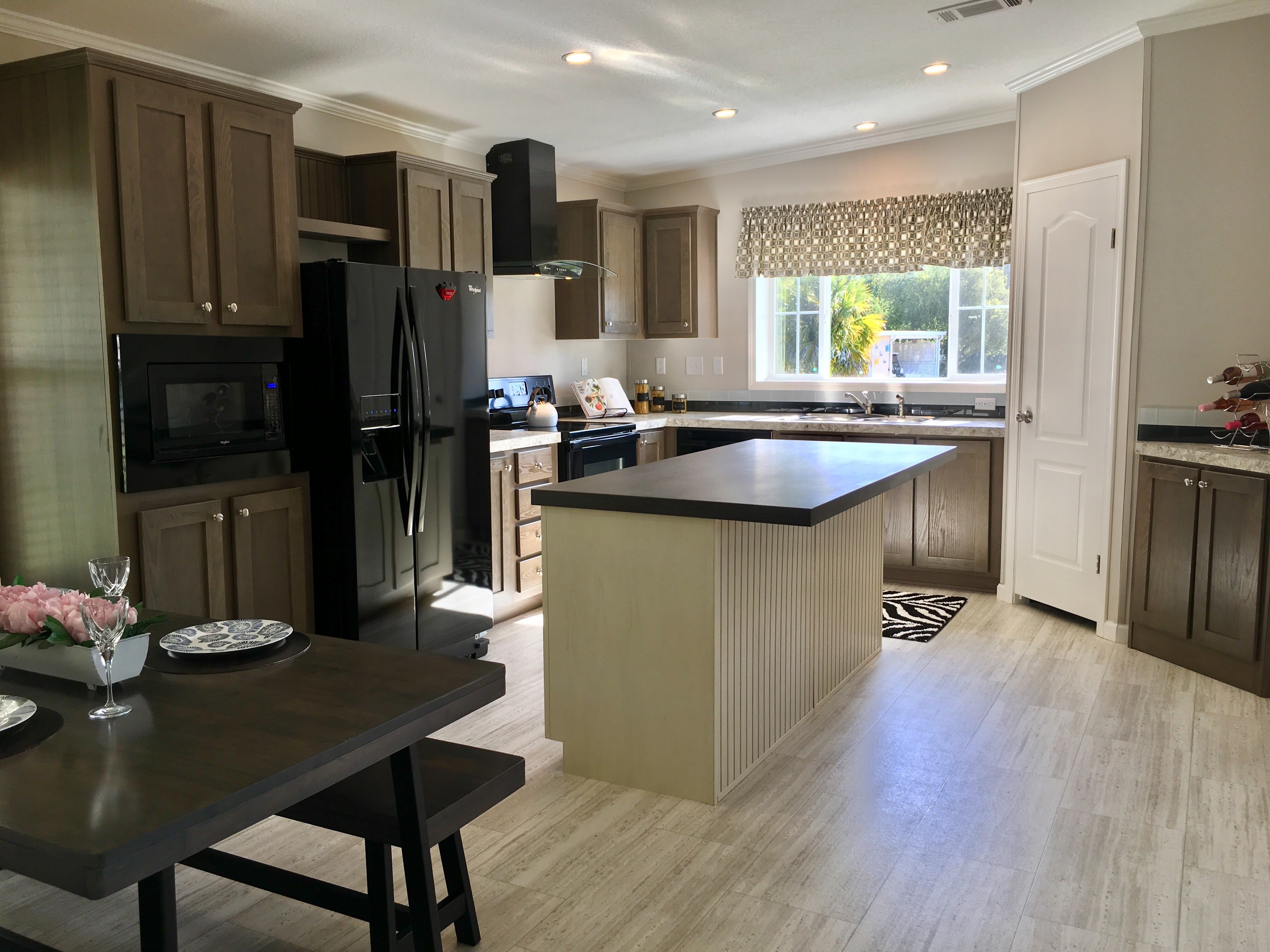 459 Emden St – photo 3
