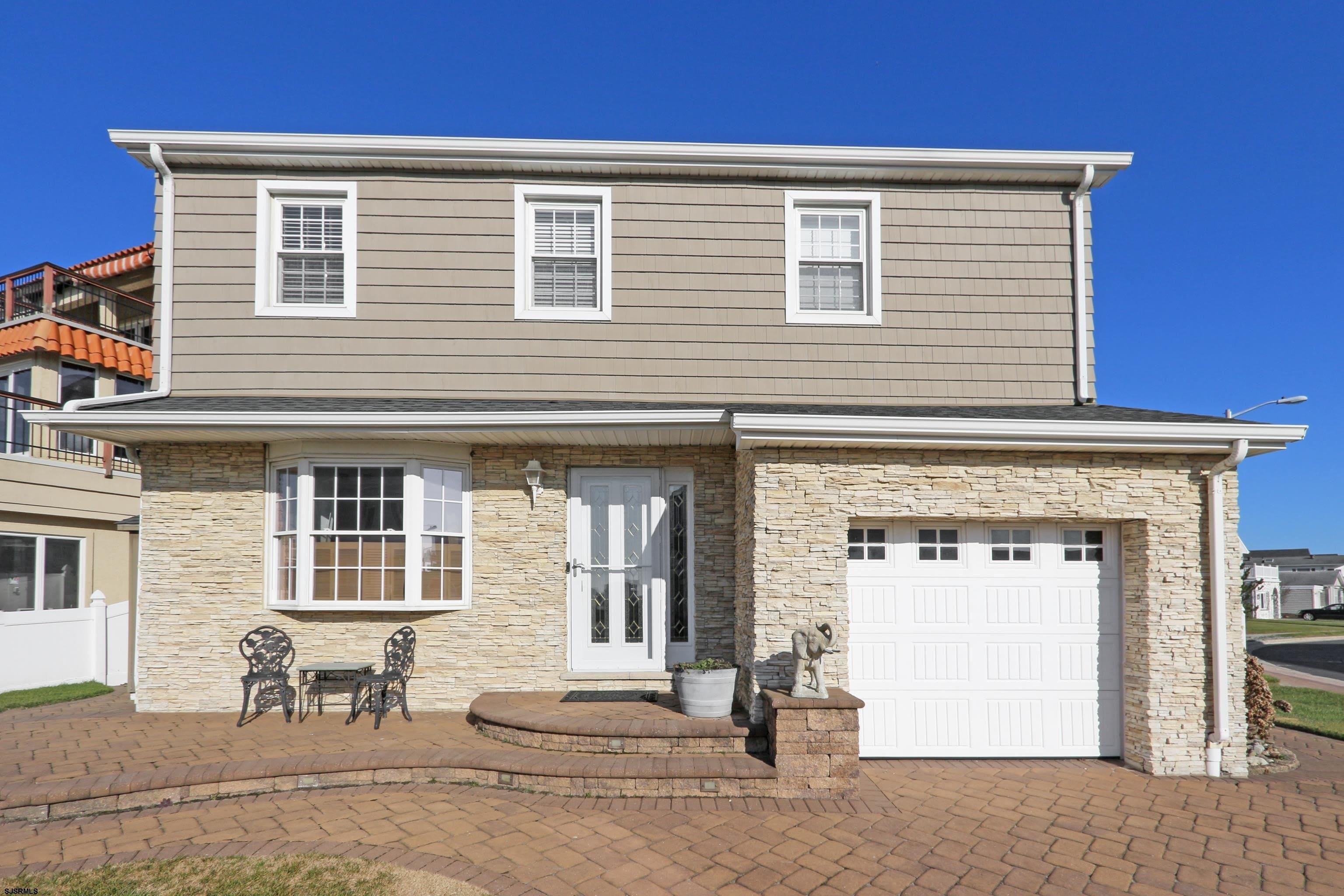 29 Ocean Dr W Dr – photo 1