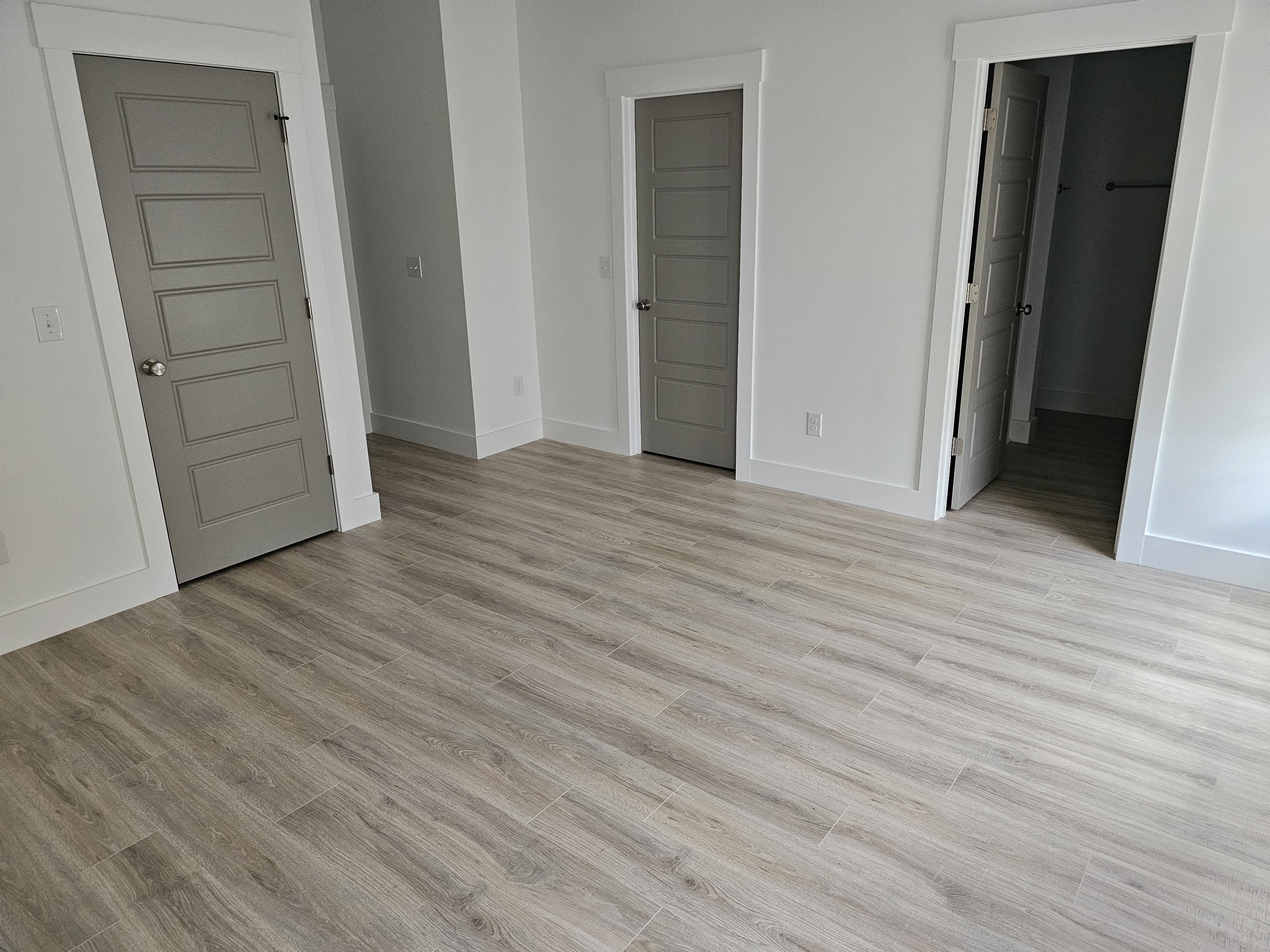 225 Essex Drive – photo 3