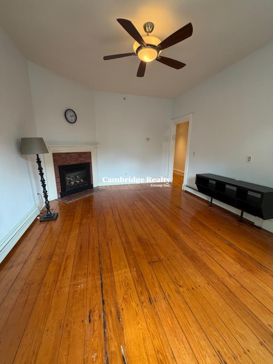 371 Broadway – photo 5