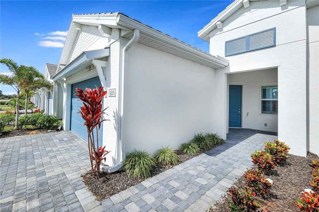 9209 Cayman Dr N – photo 2