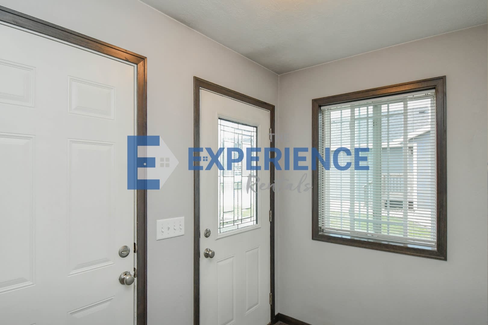 East Sioux Falls 4-Bedroom Townhome – Style, Space & Convenience! – photo 2