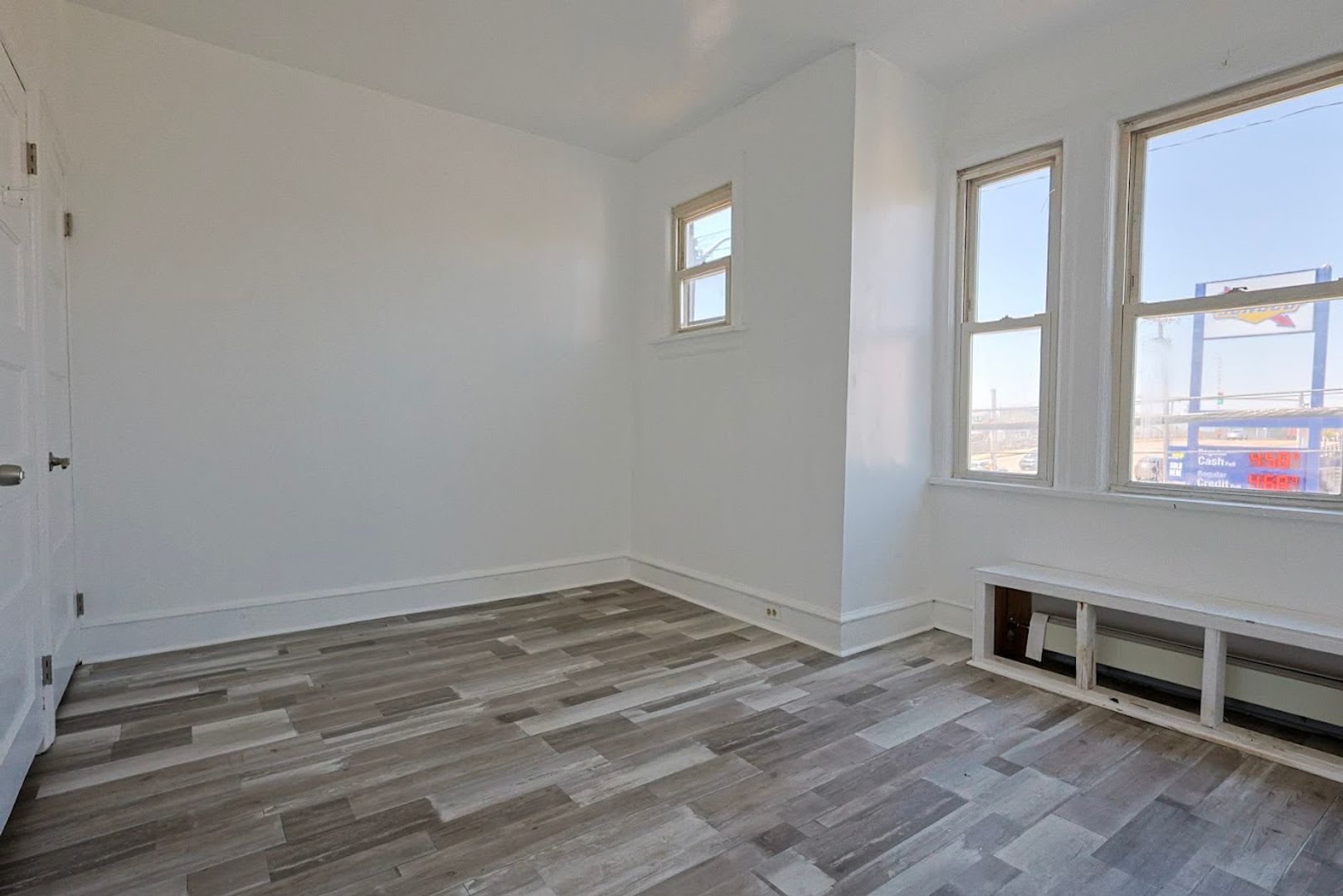 Well-kept 3 Bed, 1 Bath Single Family Home – photo 5