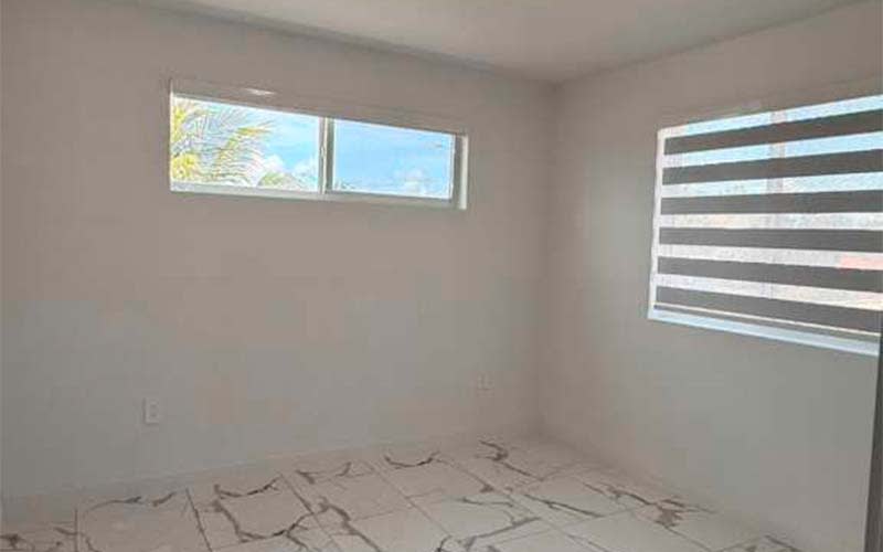 811 E 52nd St – photo 4