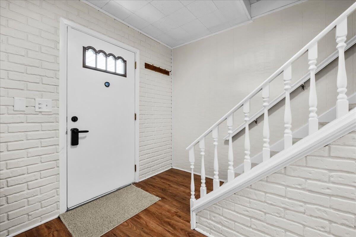 6155 Porteridge Lane – photo 3