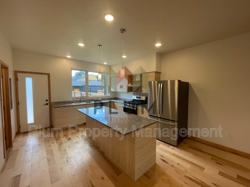 1855 S 3Rd Street West – photo 1