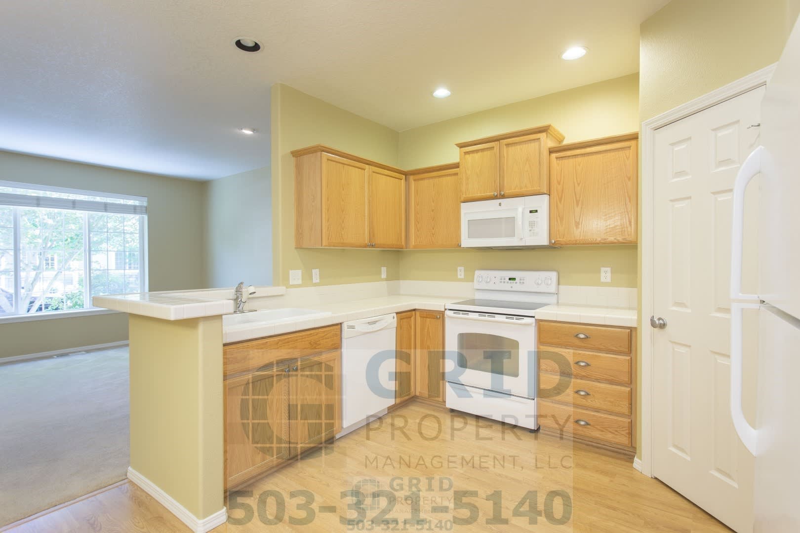 Spacious 3 Bedroom, 2.5 Bath Townhome Available in Hillsboro – photo 5