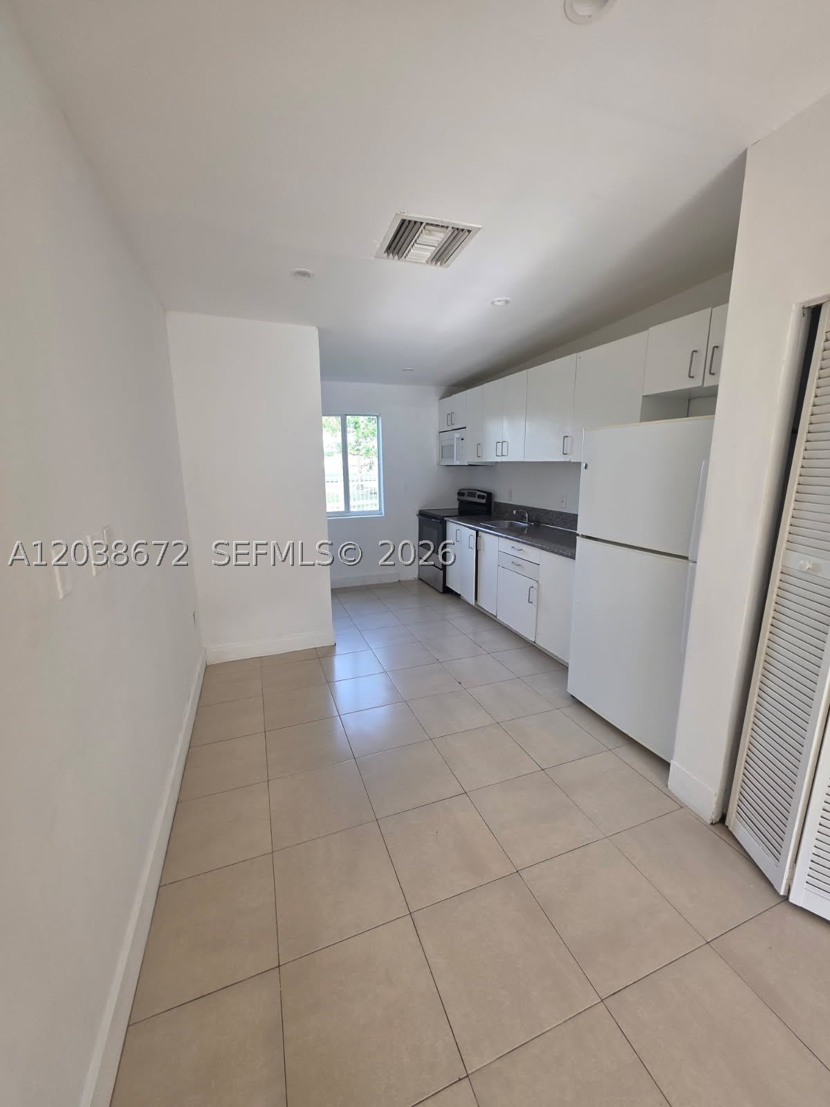 4729 NW 15th Ave – photo 3