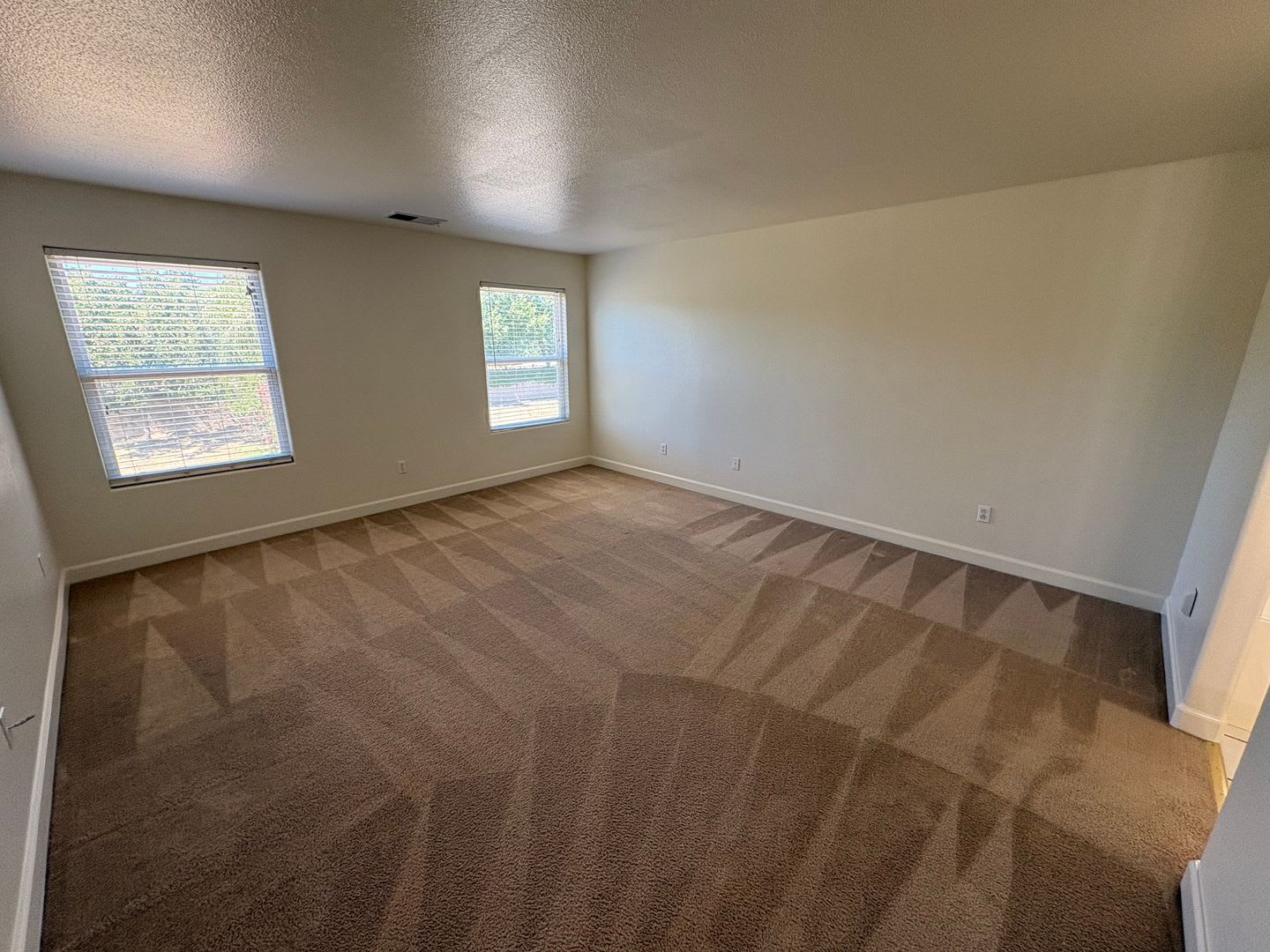 2 Story Home Near Shopping Center Rent Ready! – photo 2