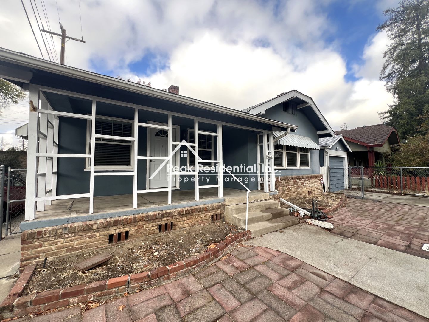 Wonderful 2bd/1ba Home-Steps Away from McGeorge School of Law! – photo 2