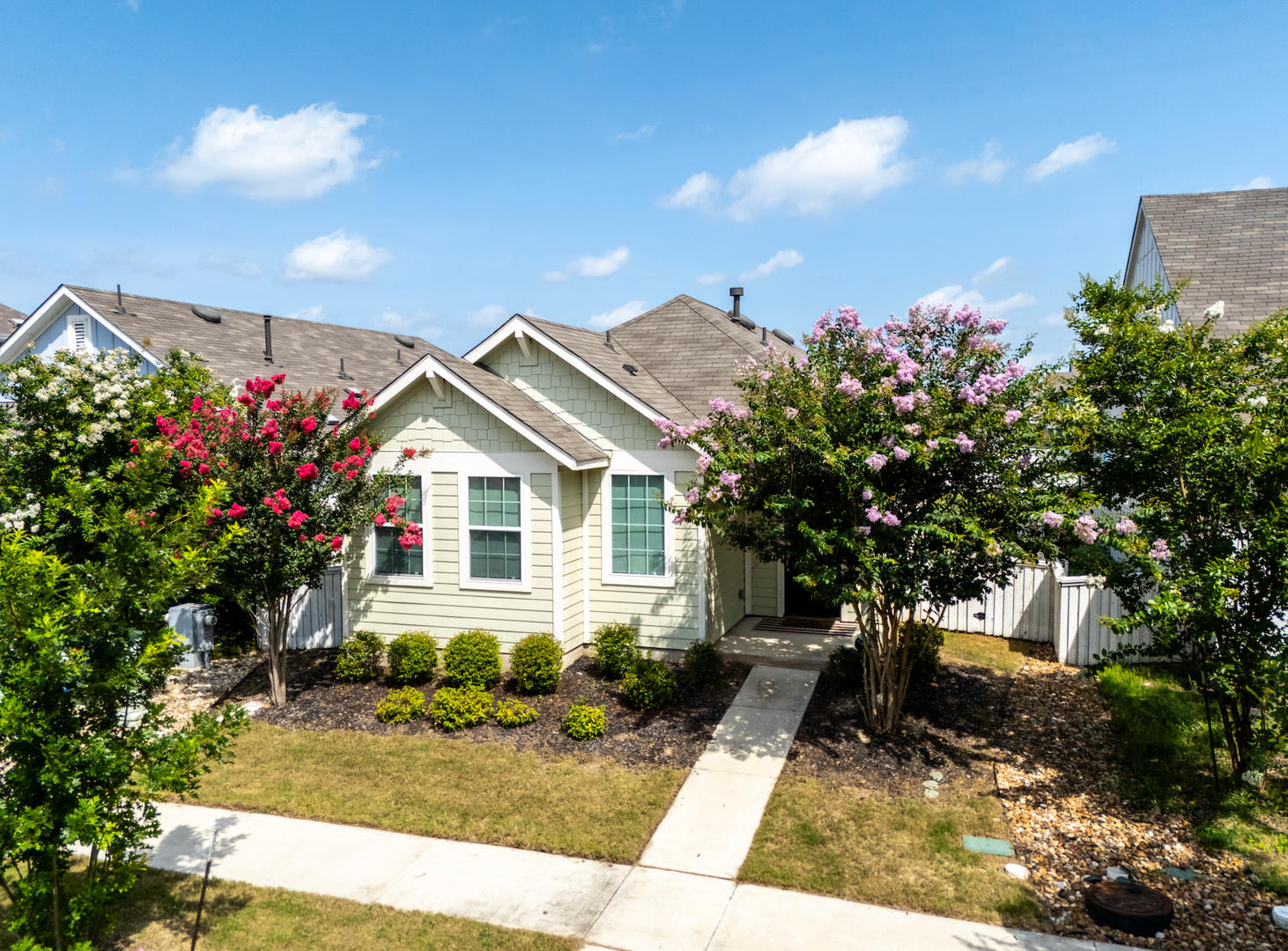 Move In Ready 3 Bedroom Rental In Casetta Ranch Available August 15Th – photo 2