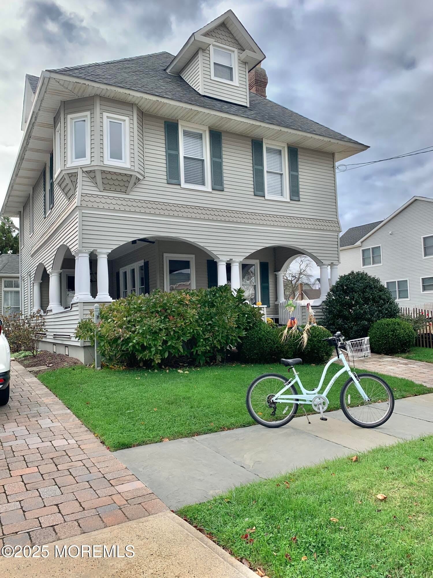 205 7th Avenue – photo 2