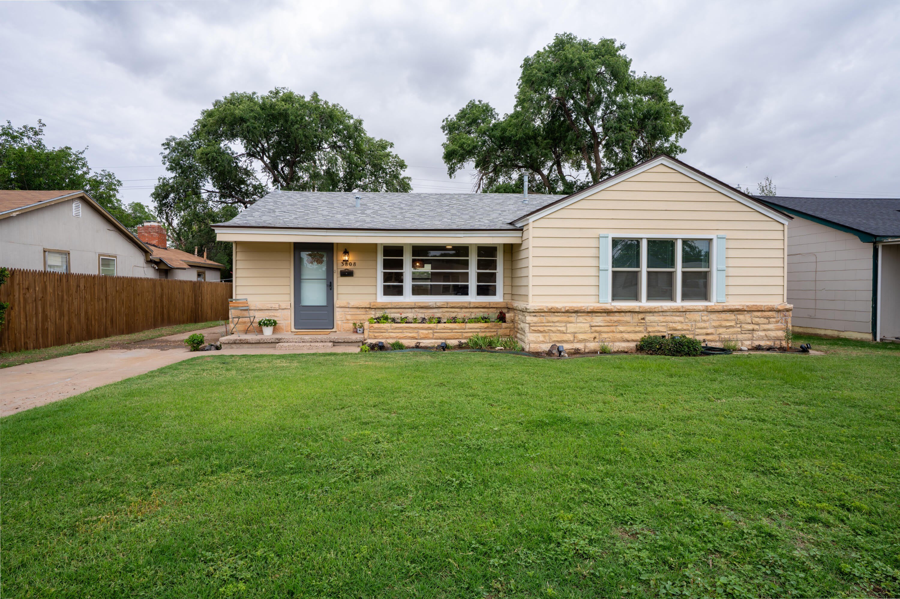 3808 33rd Street – photo 1