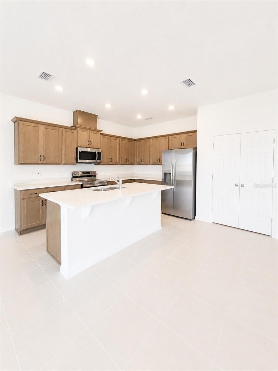 333 Marion Loop – photo 2