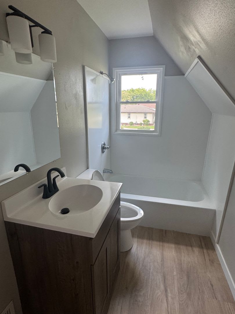 1 bd 1 ba updated apartment in Hudson IA – photo 2