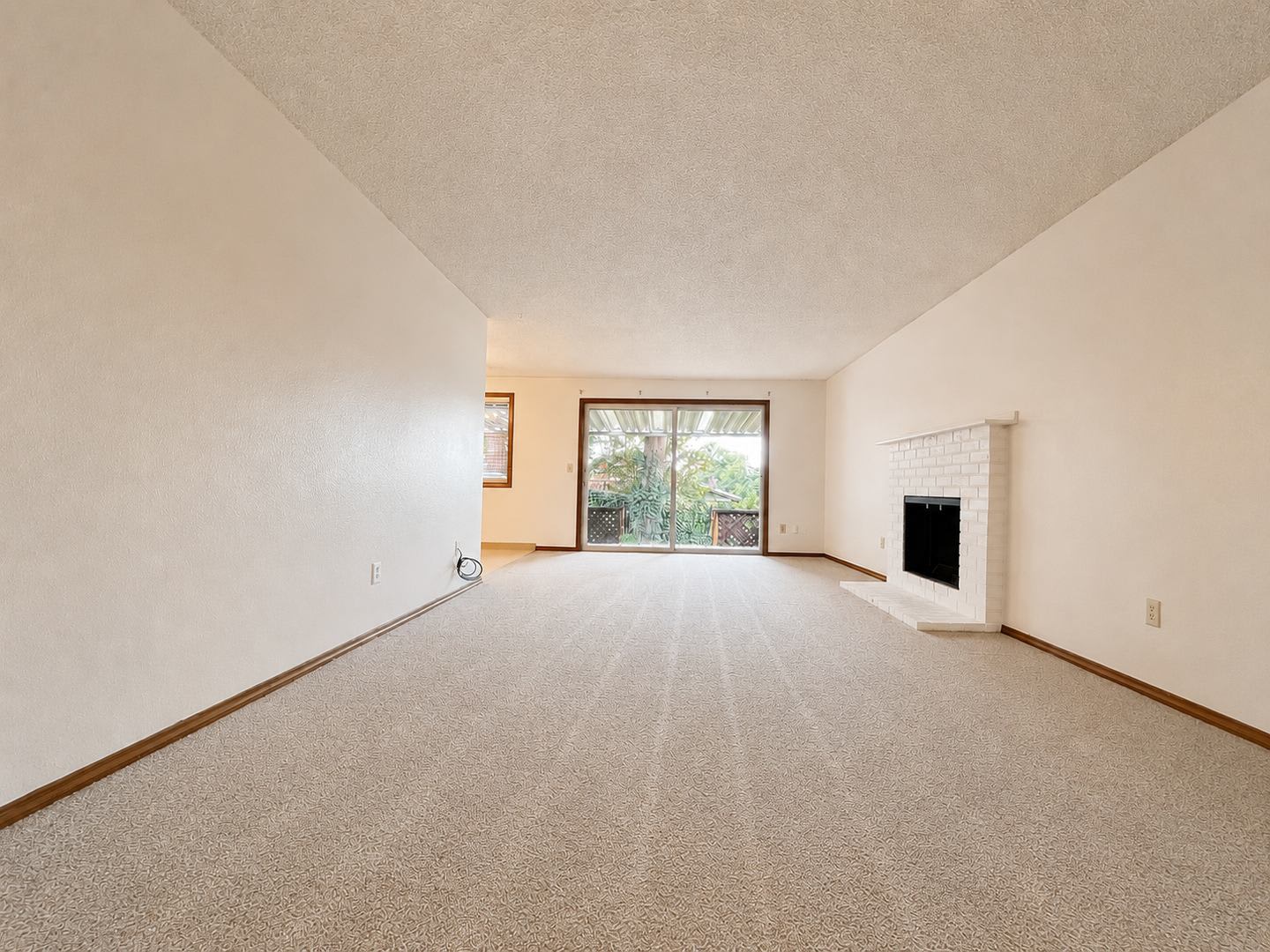 Charming Gresham Gem on a Quiet Cul-de-Sac – Attached Garage & Convenient Location! – photo 3