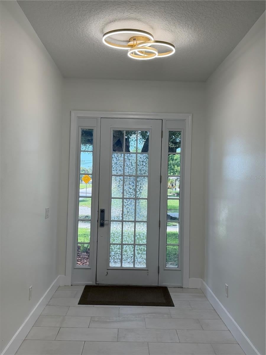 3007 E CENTRAL Boulevard – photo 2