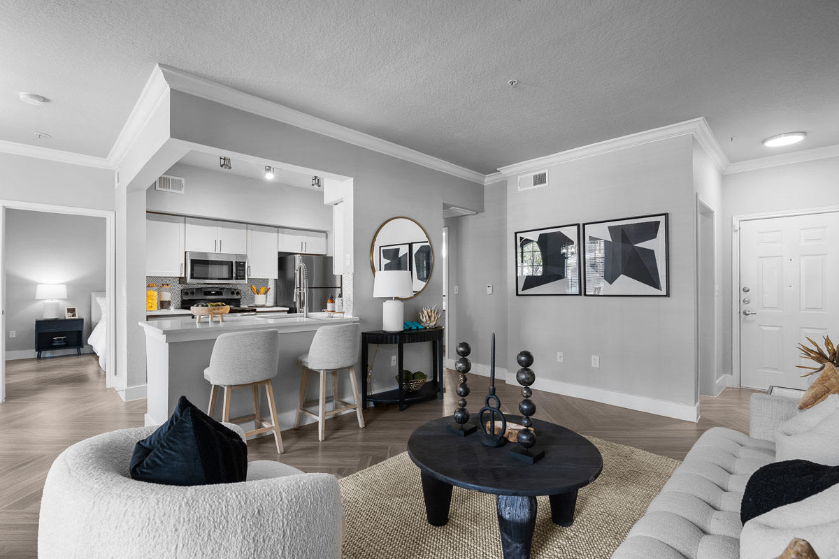 Weston at Copperfield – photo 4