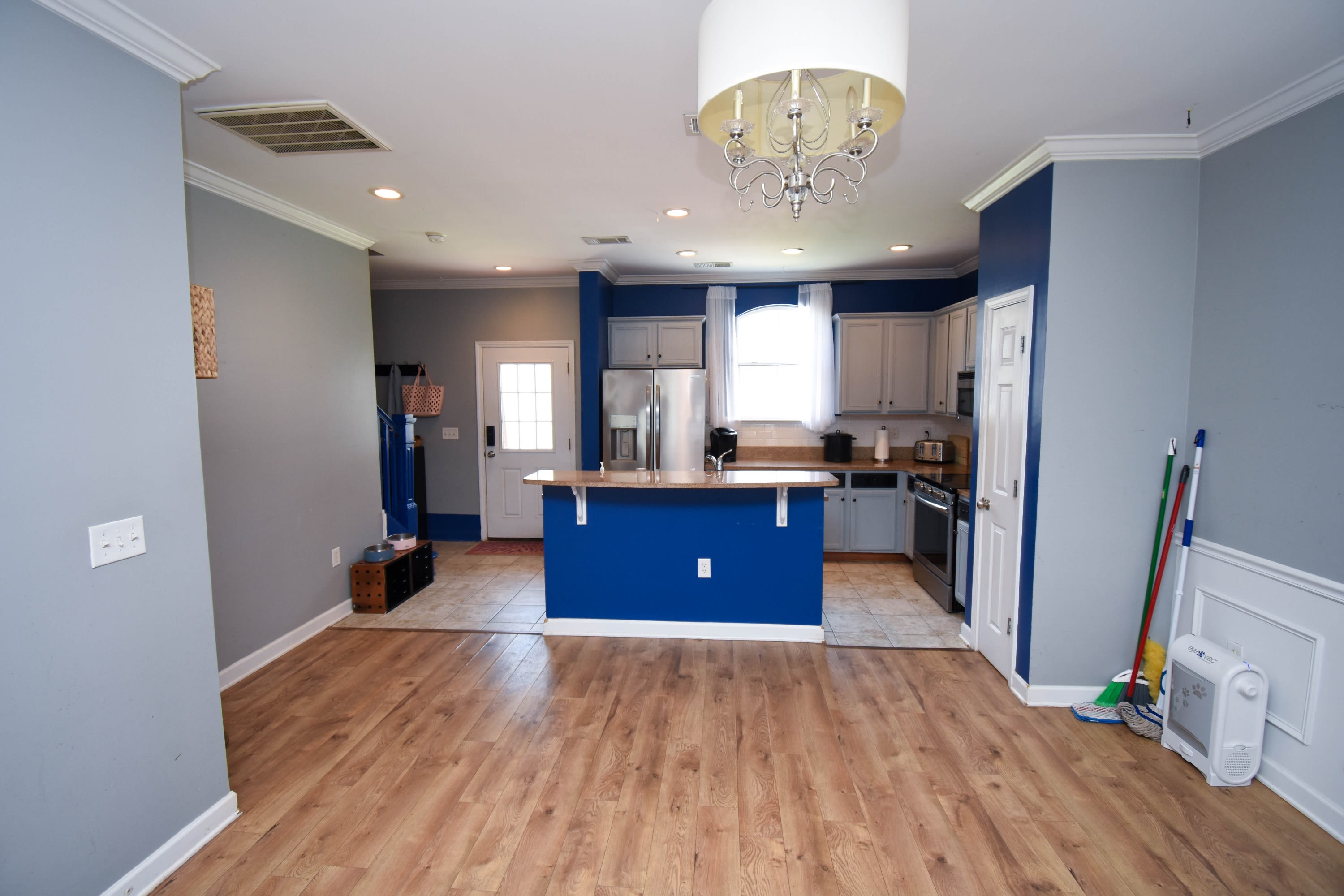 3564 Alexandria Avenue – photo 5