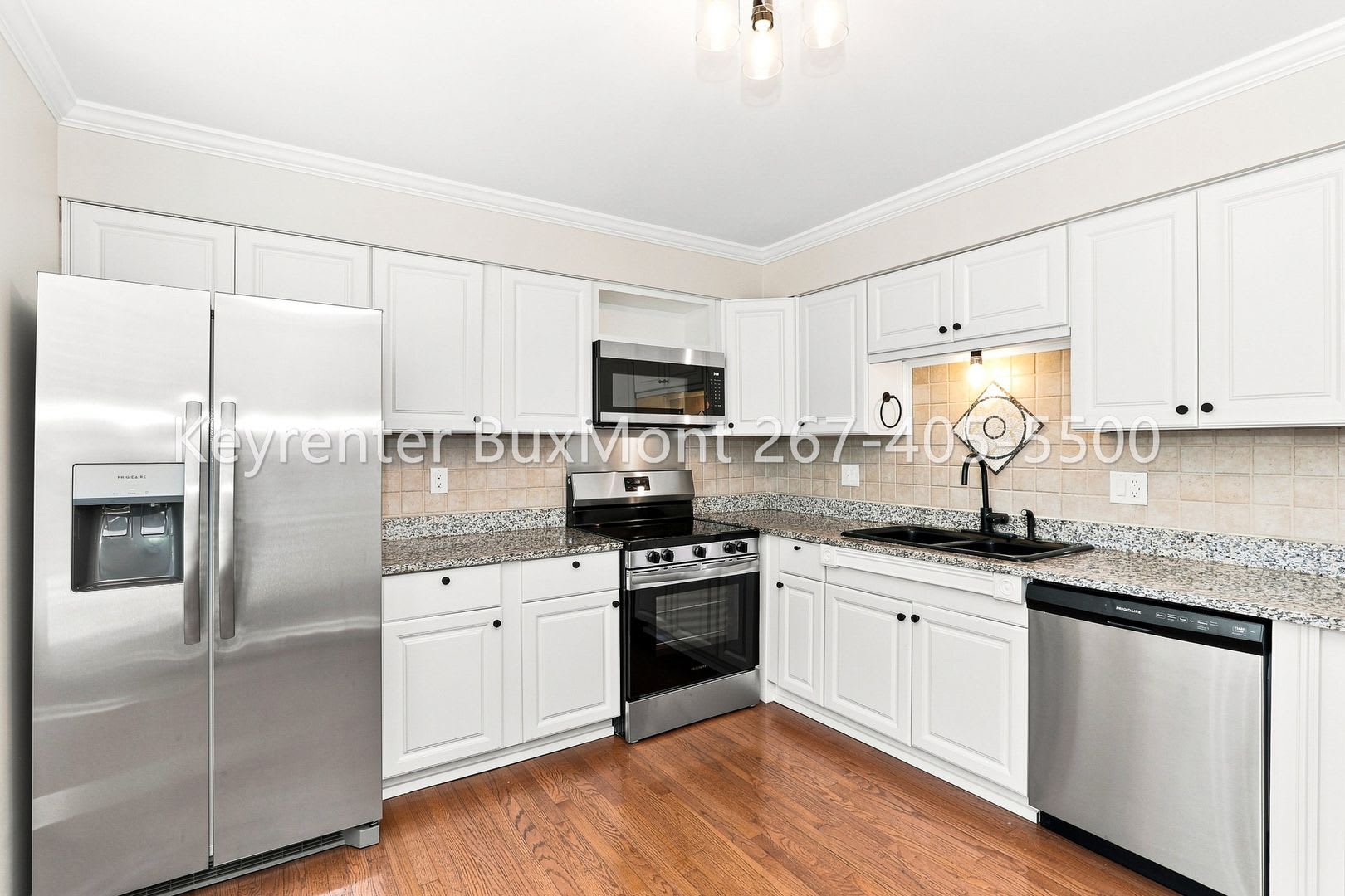 3BR/2.5BA Townhome with Finished Basement & Private Deck – photo 1