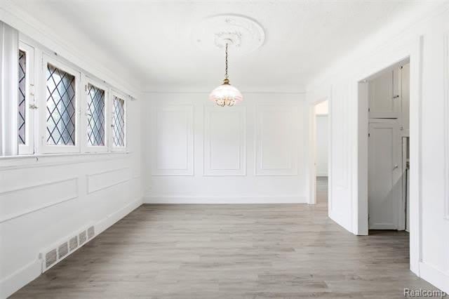 17214 Roselawn Street – photo 3