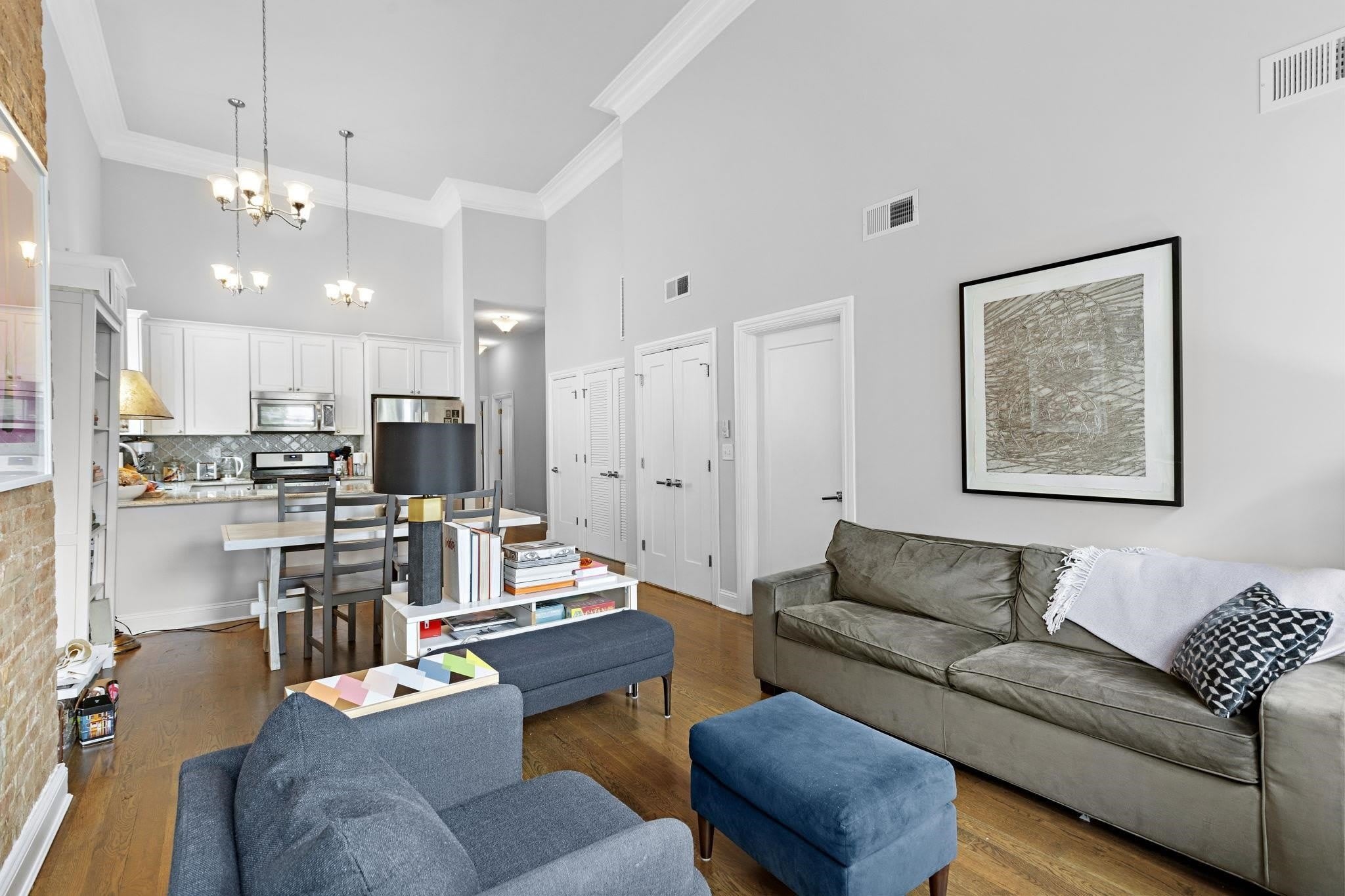61 RESERVOIR AVE – photo 3
