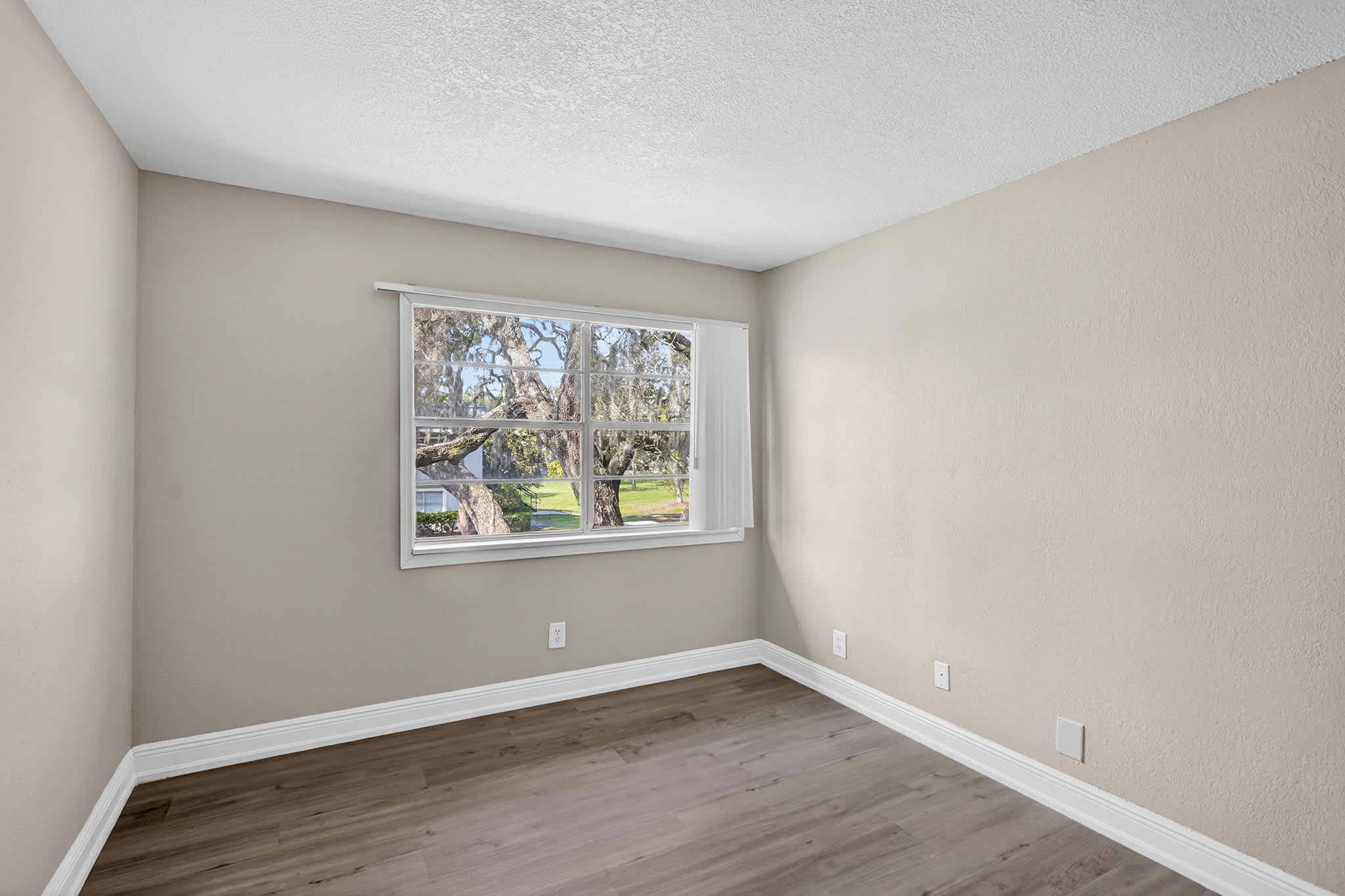 Willow Brooke Apartments – photo 5