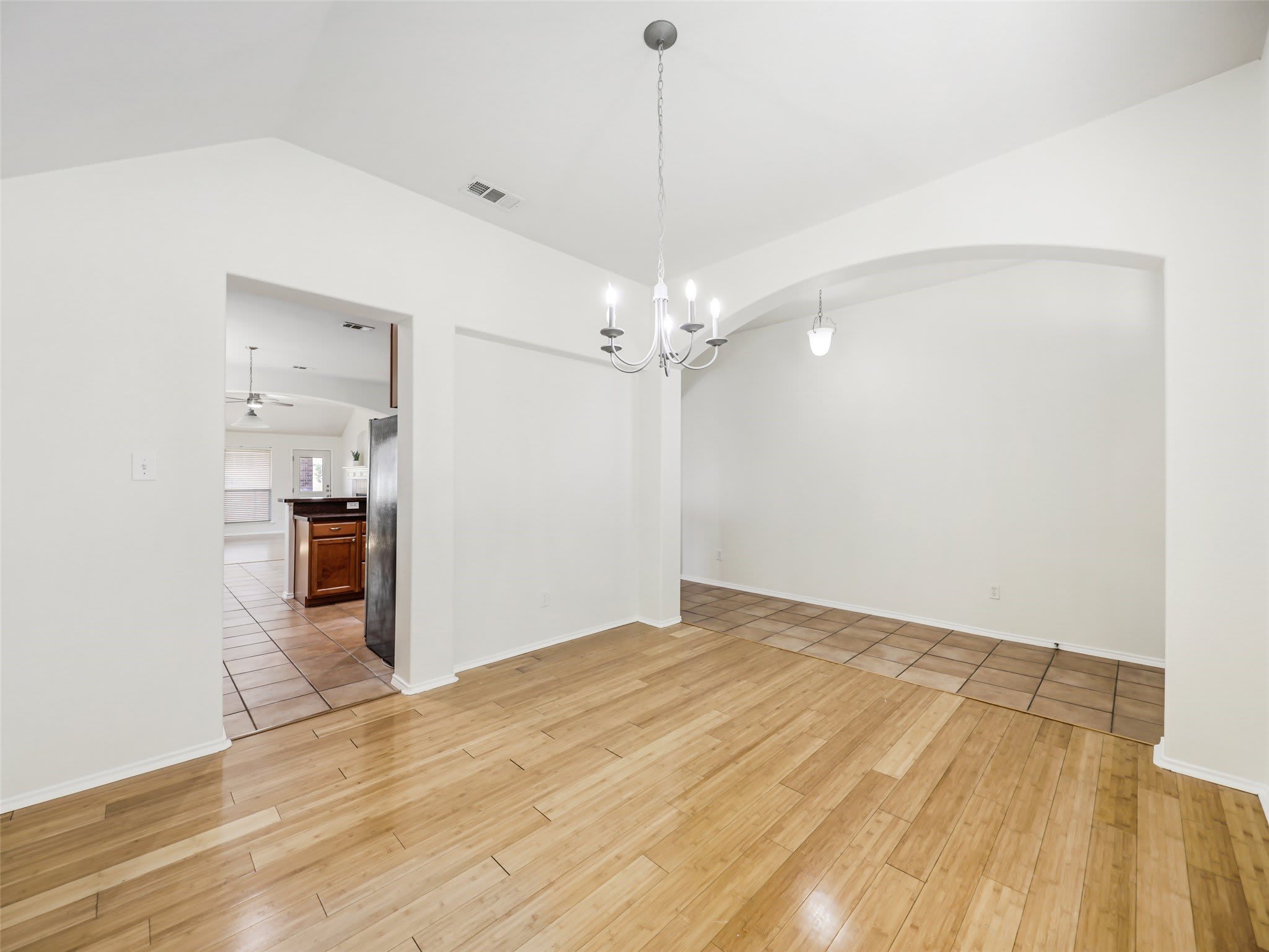 414 Dartmoor Drive – photo 4