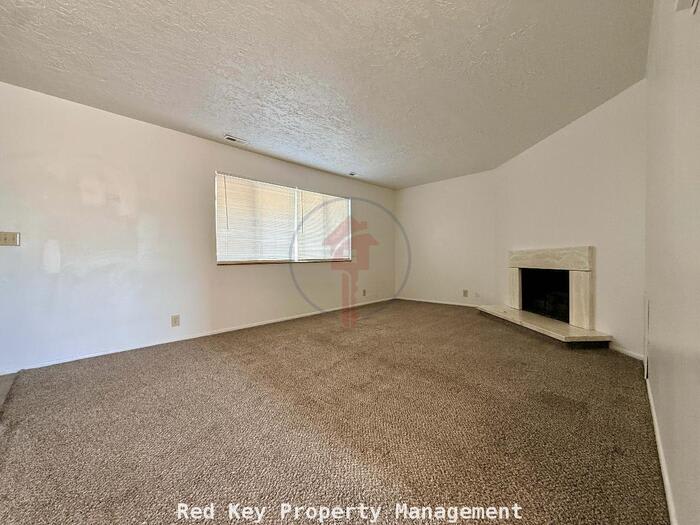 351 Noble Road – photo 4