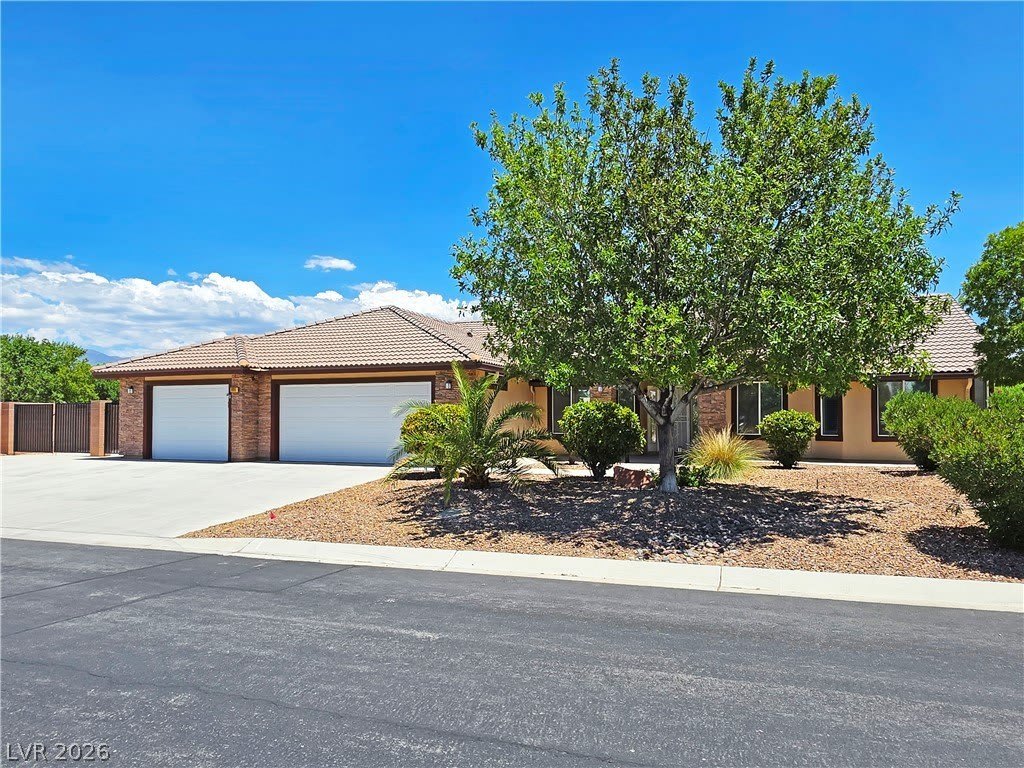 111 Mondale Court – photo 4