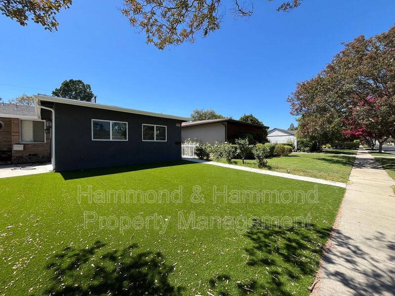 4447 Babcock Ave – photo 2