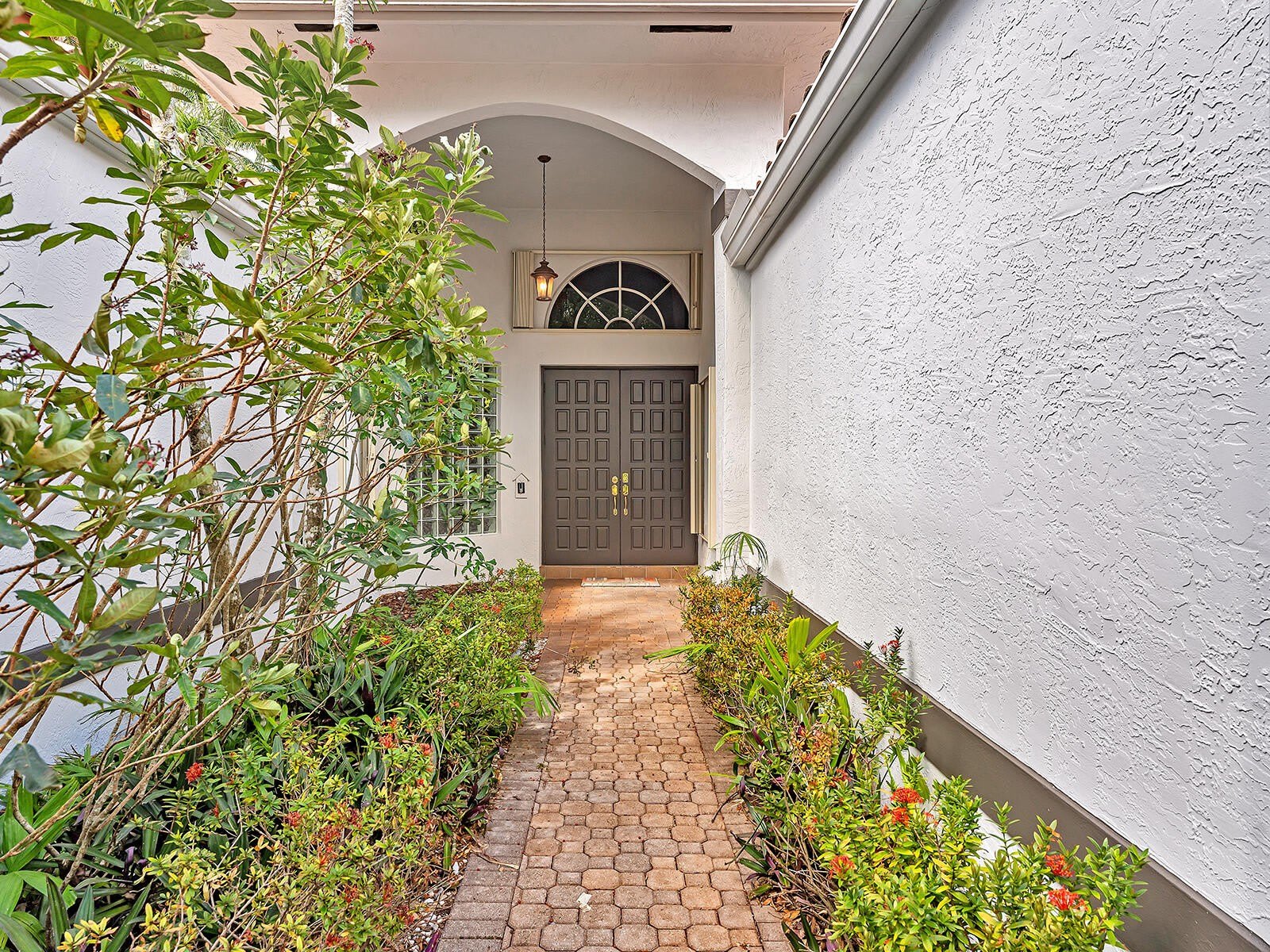 3420 Washington Lane – photo 3