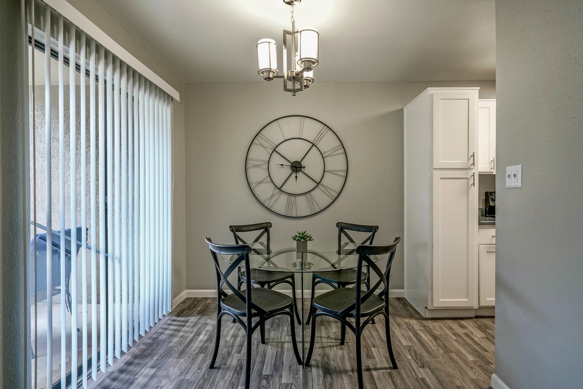 Silverado Apartments – photo 4
