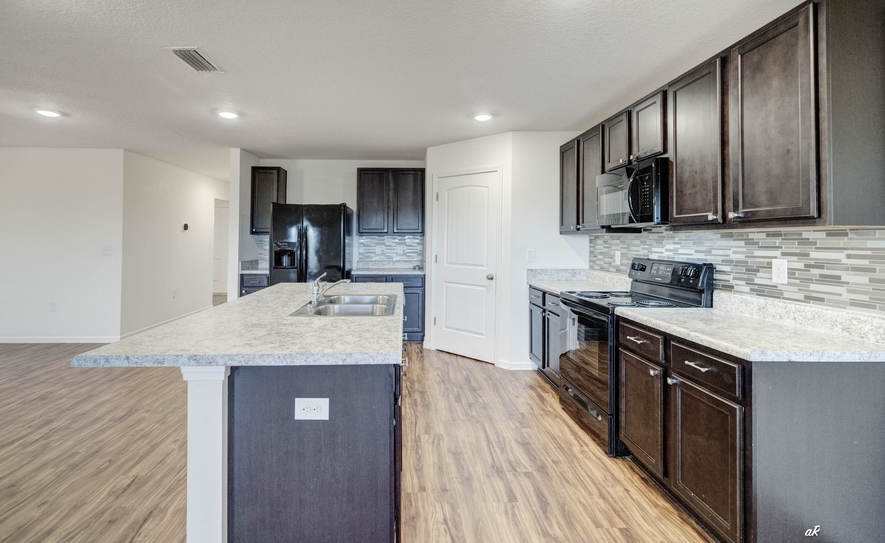 7138 Hatteras Boulevard – photo 5