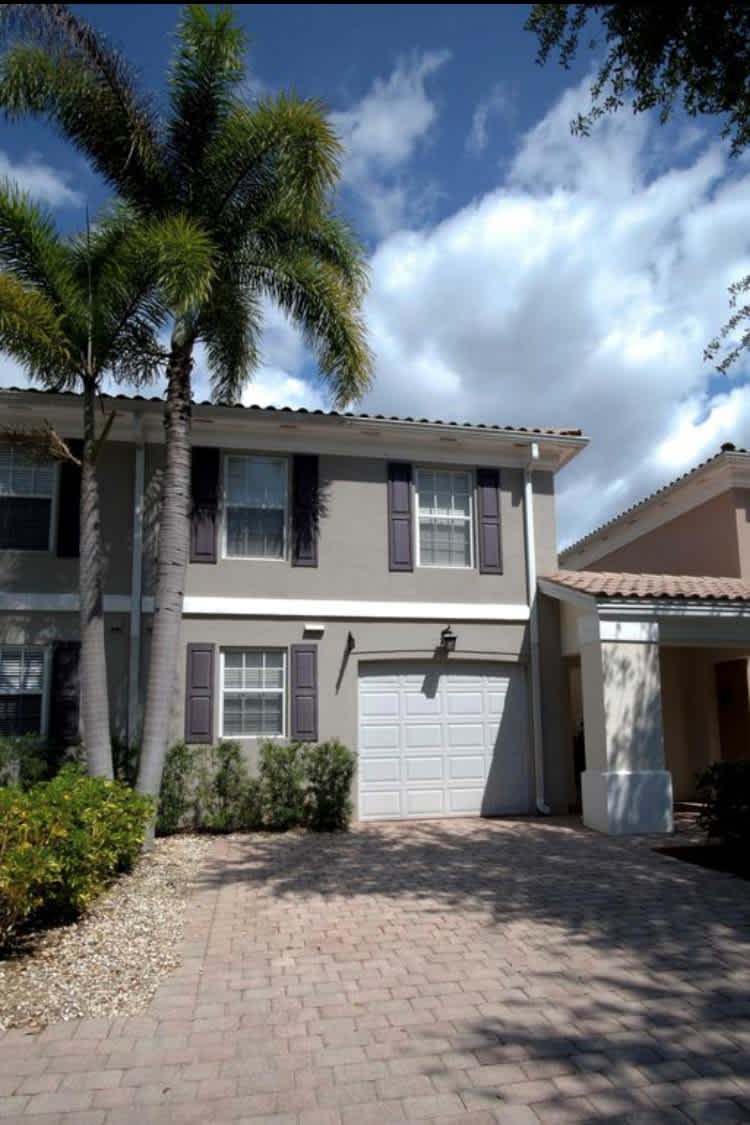 5657 Cove Cir – photo 1