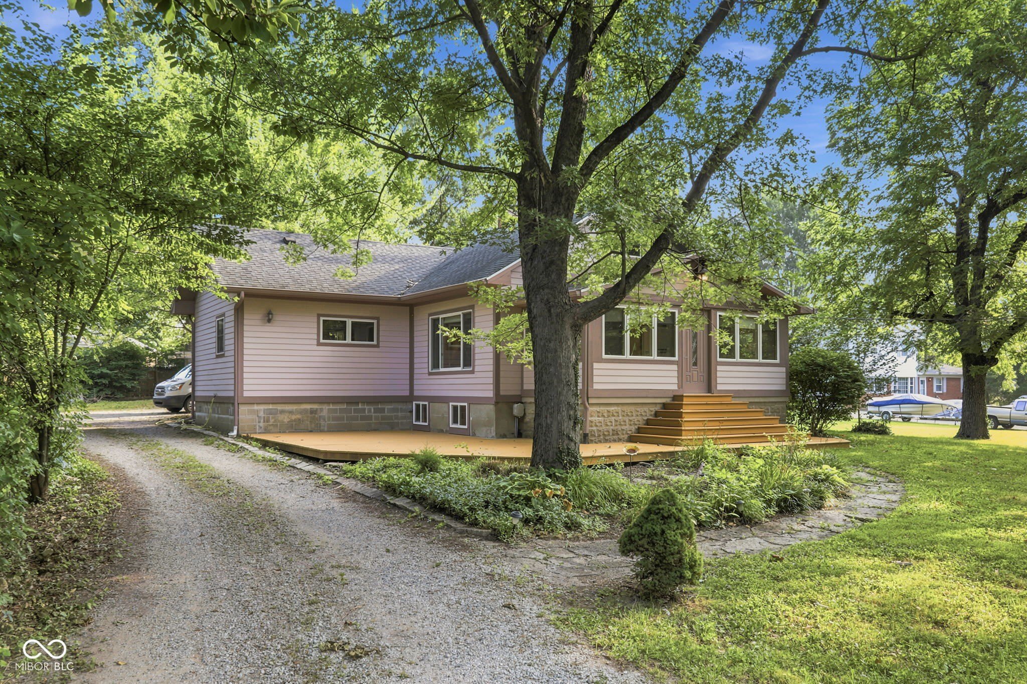 3136 E Edgewood Avenue – photo 2