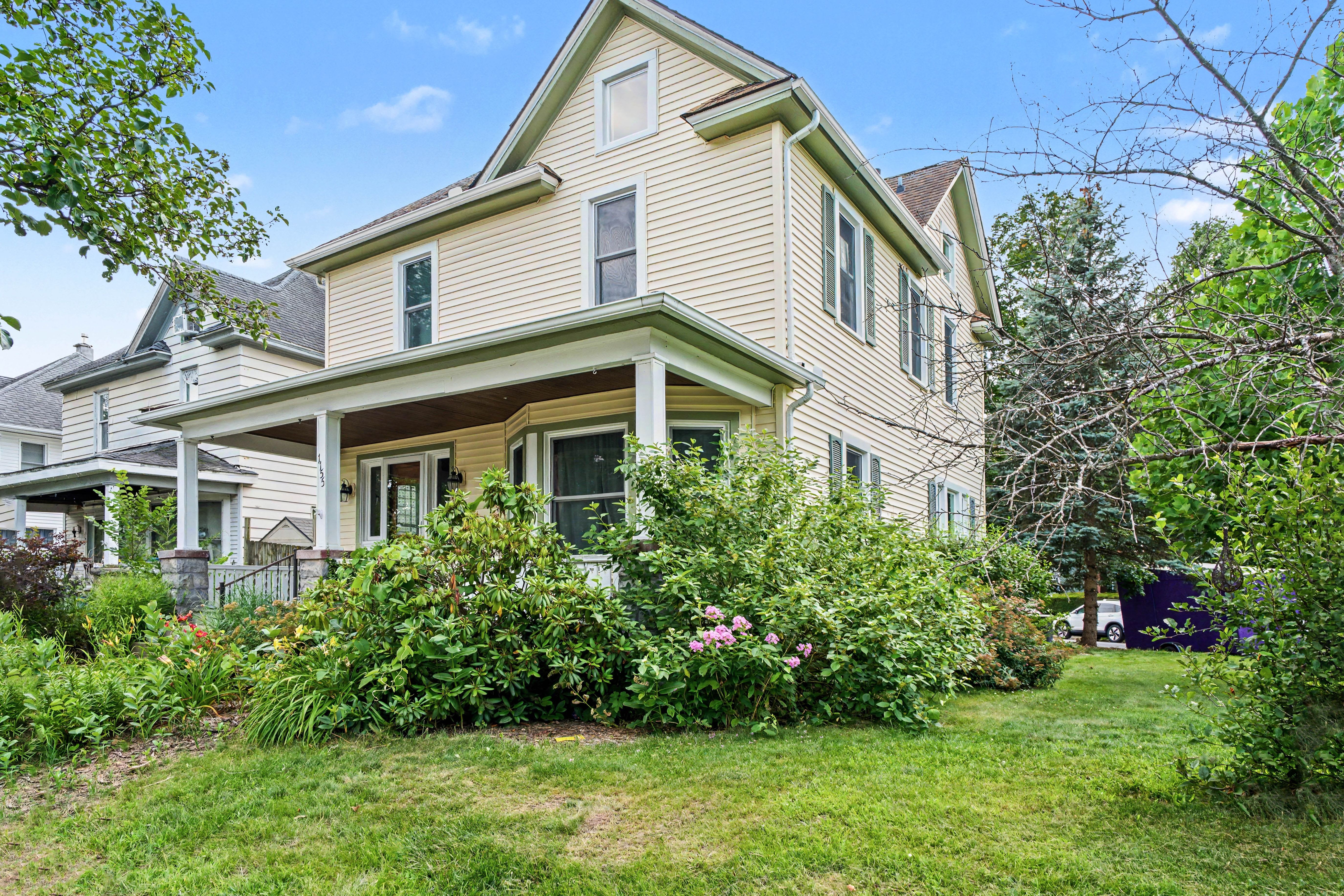 1155 Portage Ave – photo 2