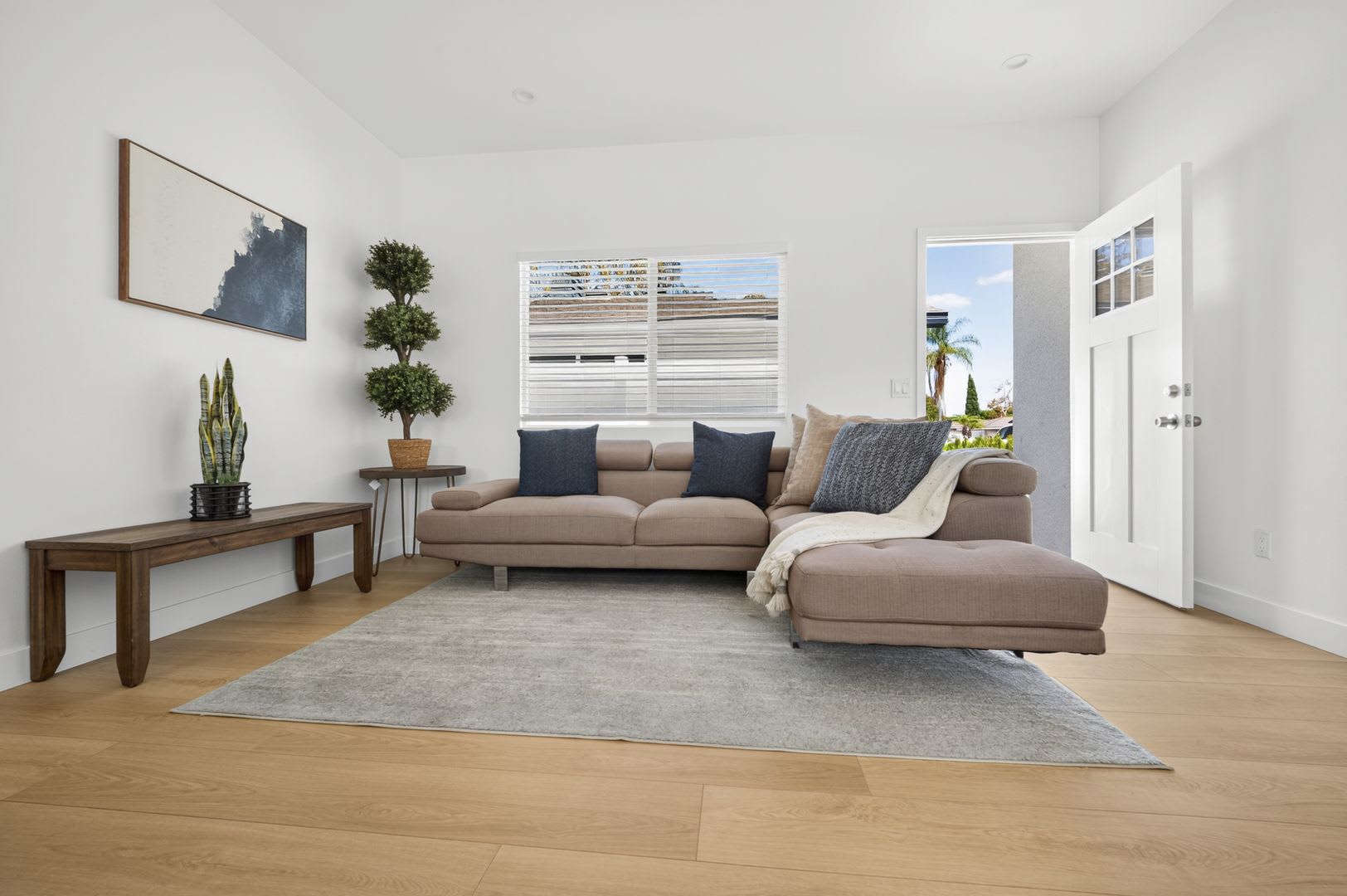 Showing Times: to schedule a viewing, please contact us – photo 5