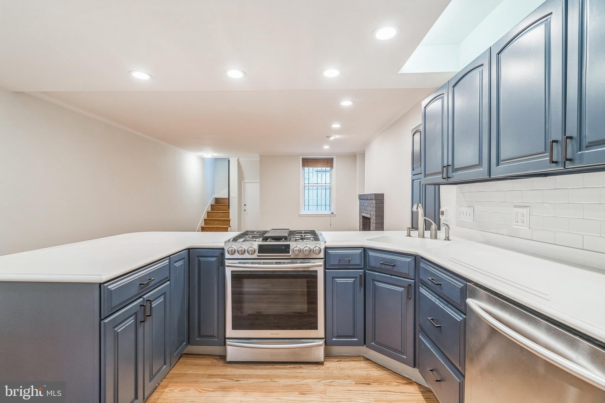 1532 NAUDAIN Street – photo 4