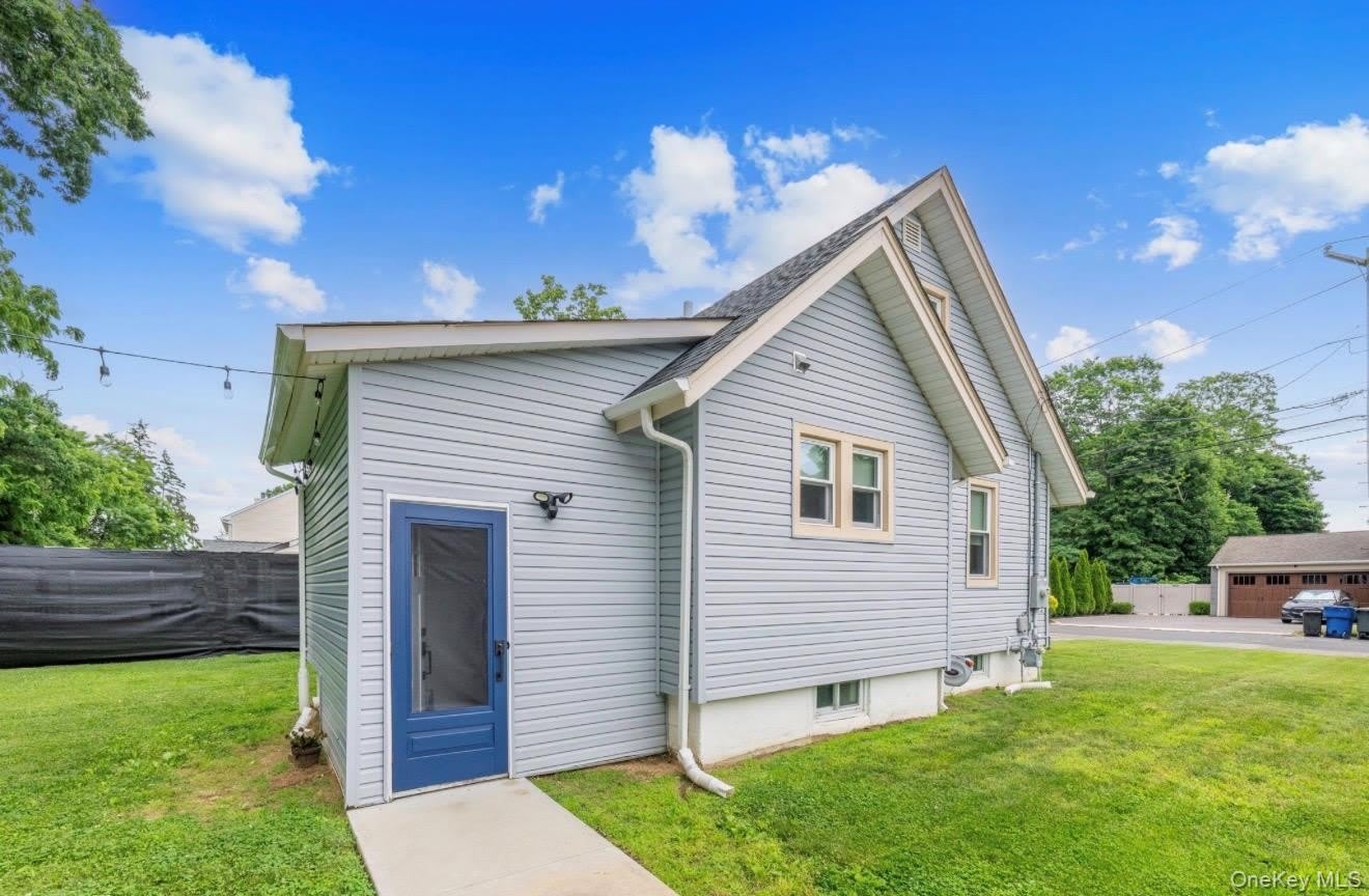 8 Rosewood Avenue – photo 2