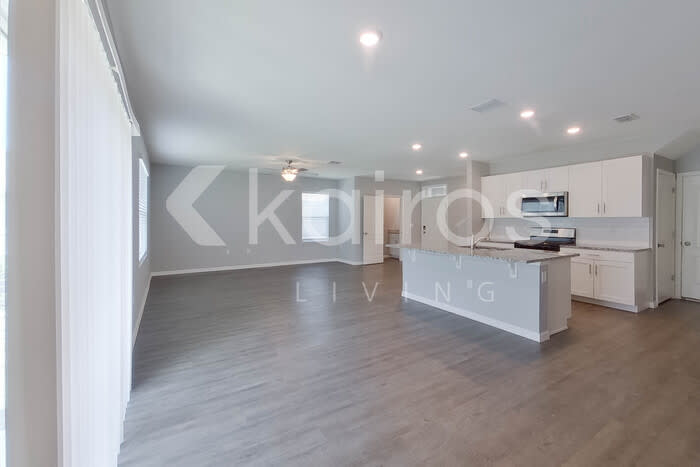 32221 Edson Avenue – photo 5